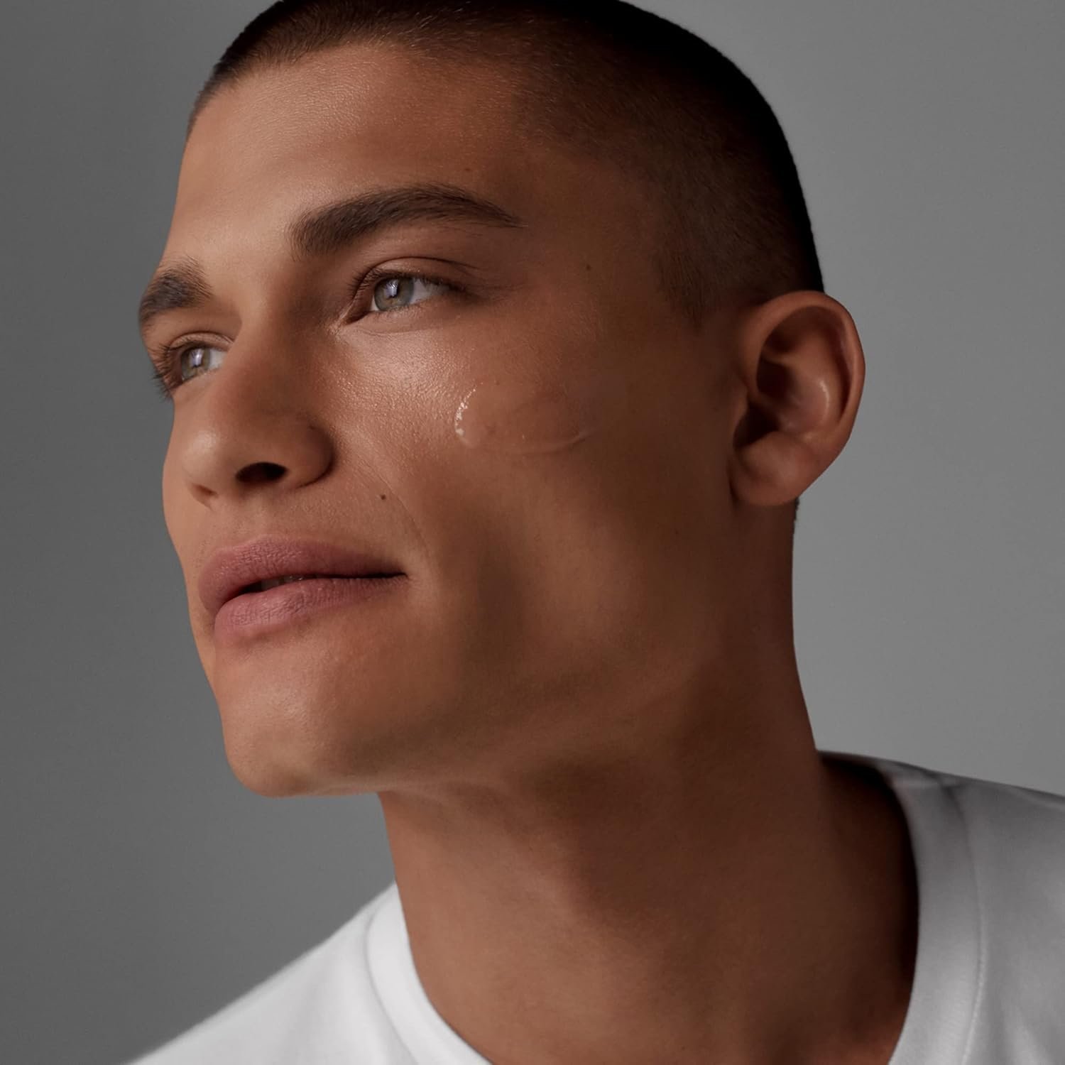 Shiseido Men Ultimune Power Infusing Concentrate - 30 mL - Strengthens Skin & Helps with Damage Recovery - 32-Hour Hydration - Image 5