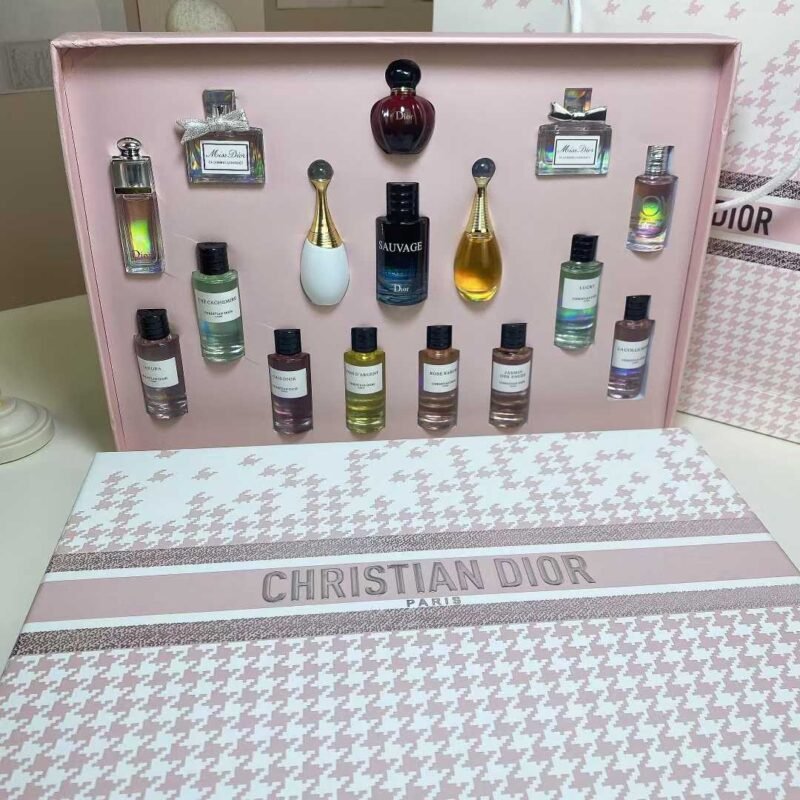 Dior "Pink Crush" Fragrance Mini 16-Piece Set | Valentine's Day Limited Edition Gift Box - Ultimate Romance Vibe